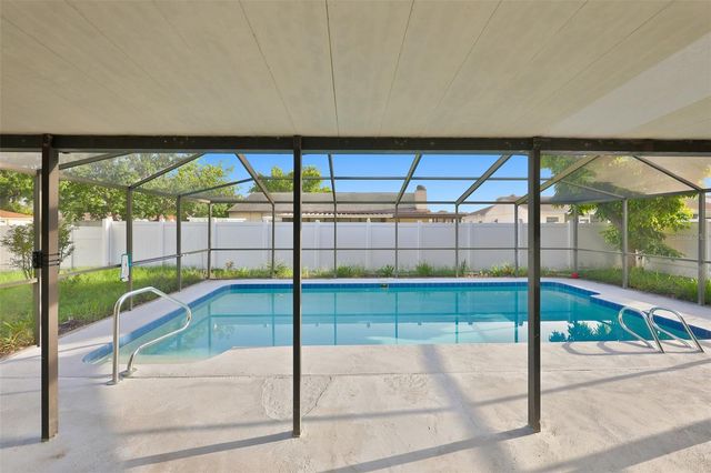 8433 SOMERSET DRIVE, Largo, FL 33773
