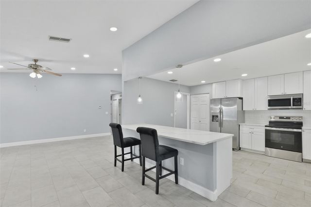 8433 SOMERSET DRIVE, Largo, FL 33773