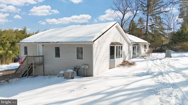 1211 OLD SCHUYLKILL RD, Pottstown, PA 19465