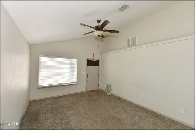 11636 Flor Achillea, Socorro, TX 79927