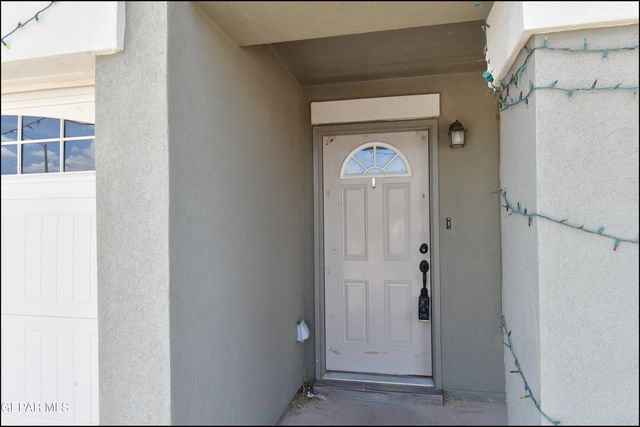 11636 Flor Achillea, Socorro, TX 79927