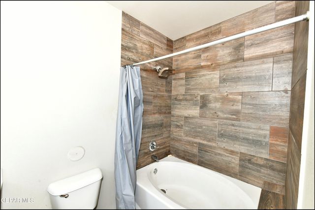 11636 Flor Achillea, Socorro, TX 79927