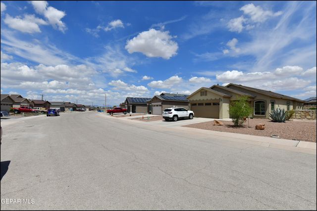 11636 Flor Achillea, Socorro, TX 79927