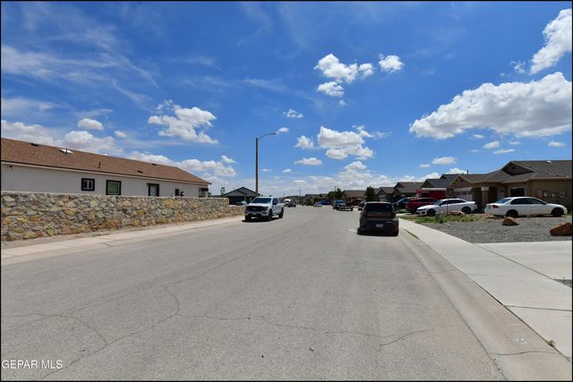 11636 Flor Achillea, Socorro, TX 79927