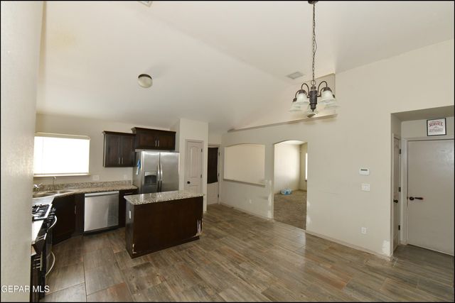 11636 Flor Achillea, Socorro, TX 79927
