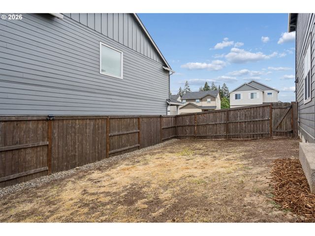 12101 Se PUNCH BOWL FALLS Ct, Happy Valley, OR 97086