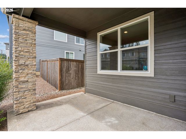 12101 Se PUNCH BOWL FALLS Ct, Happy Valley, OR 97086