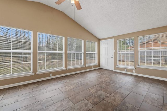 104 Quapaw Pl, Jacksonville, AR 72076