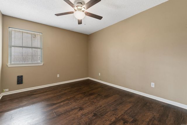 104 Quapaw Pl, Jacksonville, AR 72076