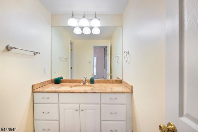 80 Bald Eagle Rd, Allamuchy Twp., NJ 07840