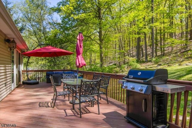 80 Bald Eagle Rd, Allamuchy Twp., NJ 07840