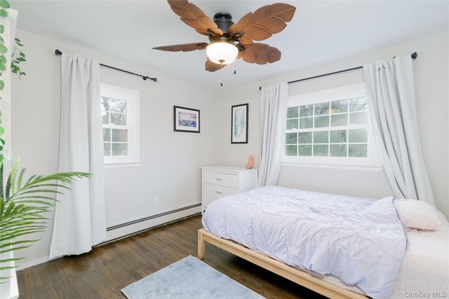 38 Manhasset Road, Sound Beach, NY 11789