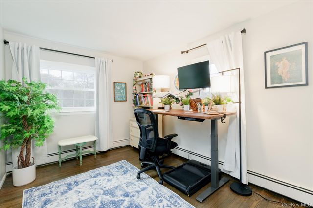 38 Manhasset Road, Sound Beach, NY 11789