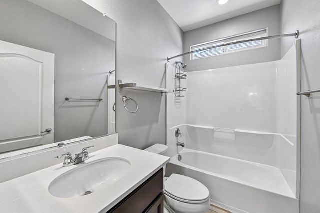 10 Palma Harbour Pl, Sacramento, CA 95834