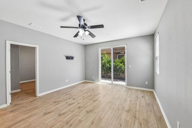 10 Palma Harbour Pl, Sacramento, CA 95834