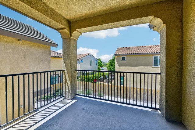 10 Palma Harbour Pl, Sacramento, CA 95834