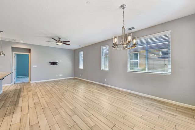 10 Palma Harbour Pl, Sacramento, CA 95834