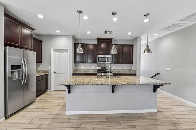 10 Palma Harbour Pl, Sacramento, CA 95834
