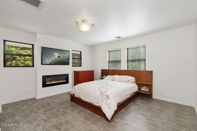 21705 Entrado Drive, Topanga, CA 90290