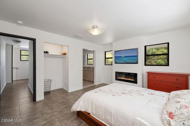21705 Entrado Drive, Topanga, CA 90290