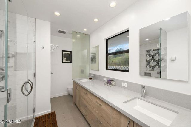 21705 Entrado Drive, Topanga, CA 90290