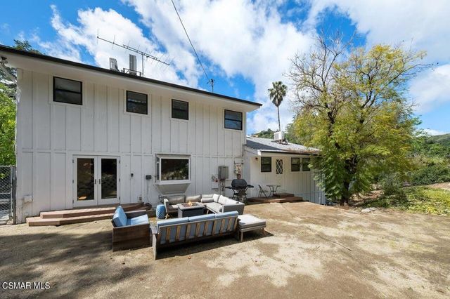 21705 Entrado Drive, Topanga, CA 90290