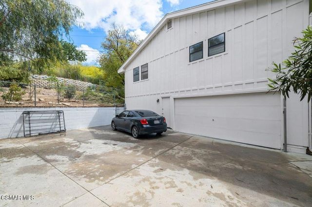 21705 Entrado Drive, Topanga, CA 90290