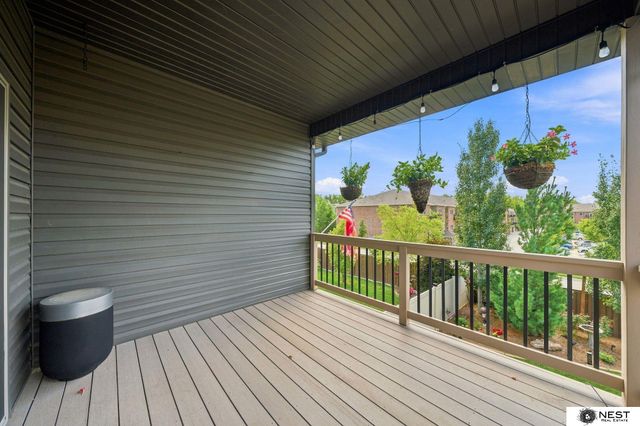 3747 Broadbear Road, Lincoln, NE 68516