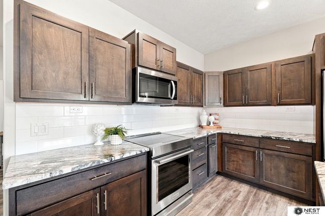 3747 Broadbear Road, Lincoln, NE 68516
