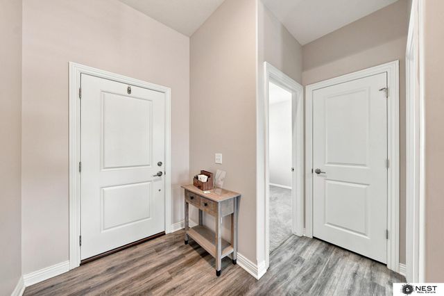 3747 Broadbear Road, Lincoln, NE 68516