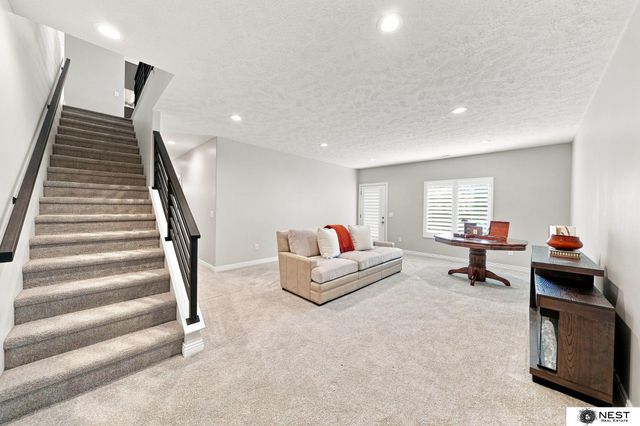3747 Broadbear Road, Lincoln, NE 68516