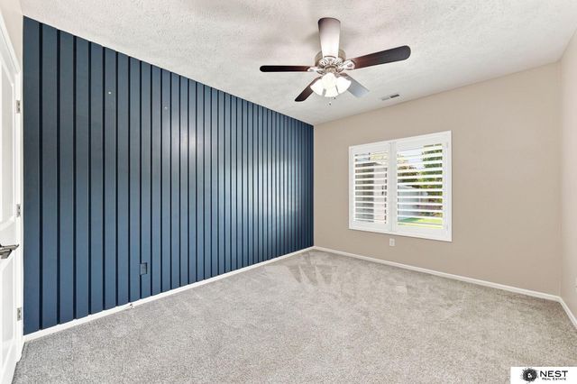 3747 Broadbear Road, Lincoln, NE 68516