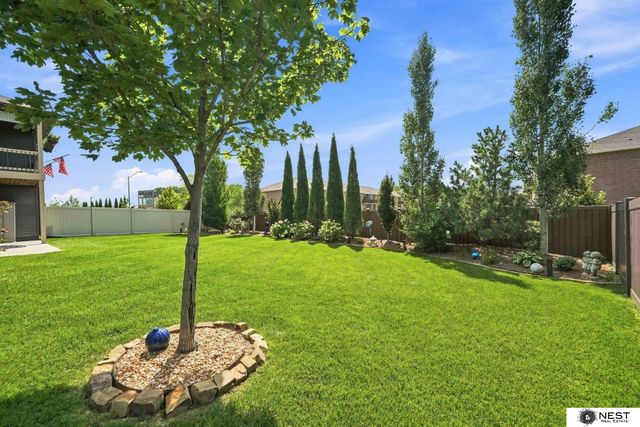 3747 Broadbear Road, Lincoln, NE 68516