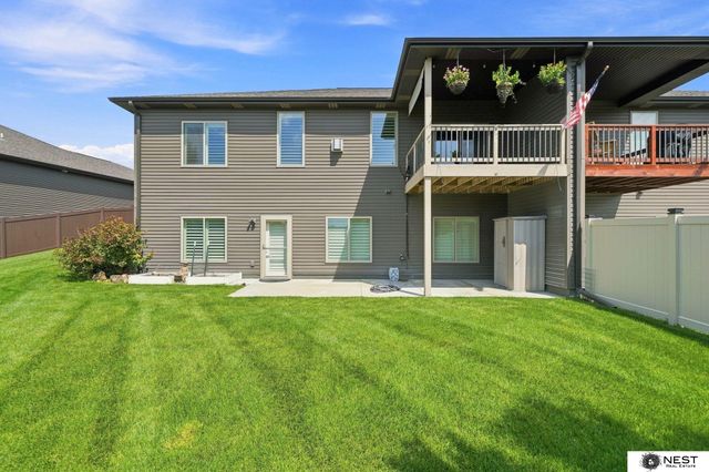 3747 Broadbear Road, Lincoln, NE 68516
