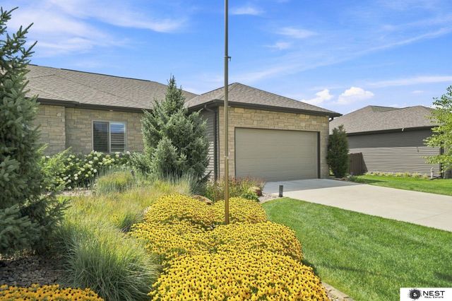 3747 Broadbear Road, Lincoln, NE 68516