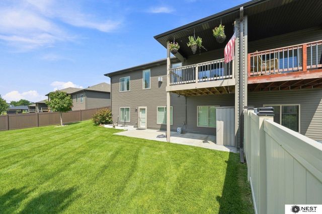 3747 Broadbear Road, Lincoln, NE 68516