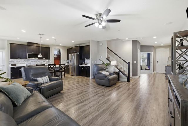 1200 Grand Junction Way, Roseville, CA 95747