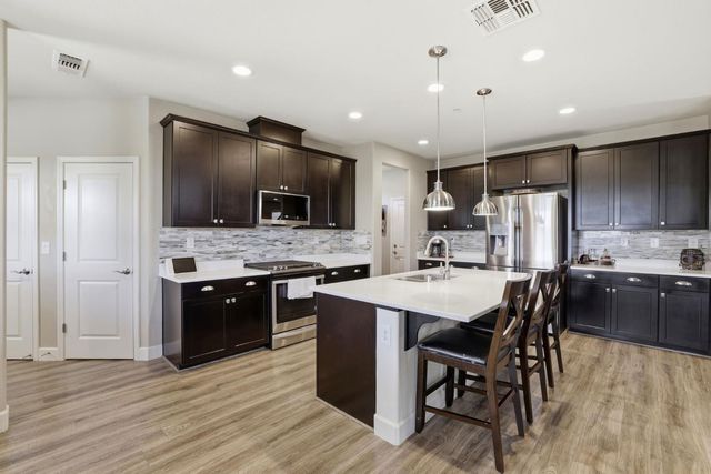 1200 Grand Junction Way, Roseville, CA 95747