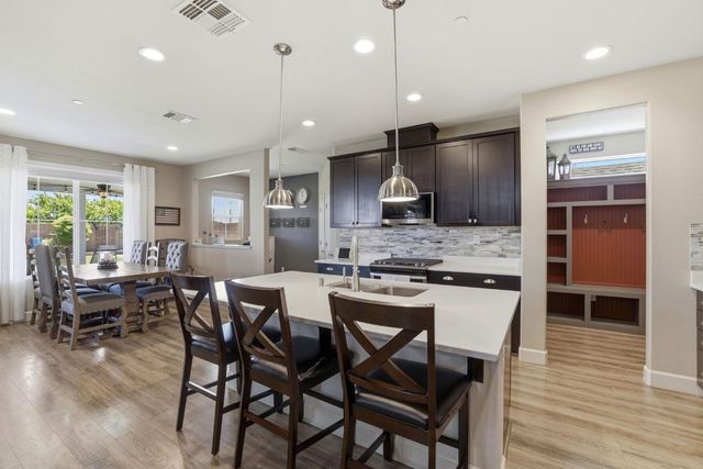 1200 Grand Junction Way, Roseville, CA 95747