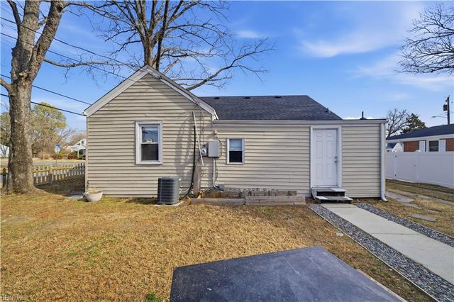 2329 Early ST, Norfolk, VA 23513