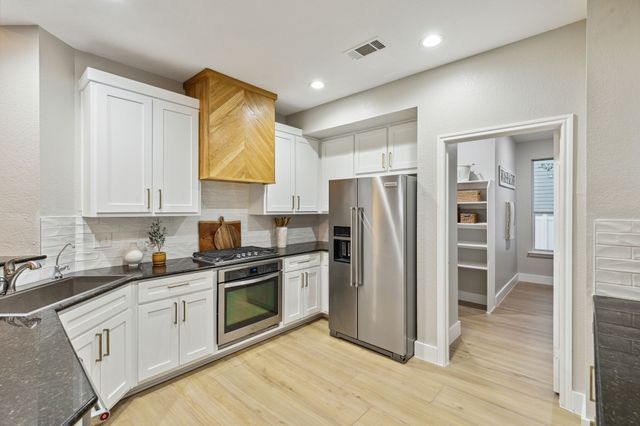9260 Odeum Drive, Fort Worth, TX 76244