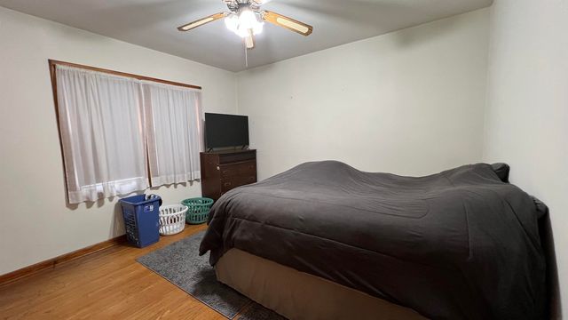 513 3rd Avenue, Charles City, IA 50616