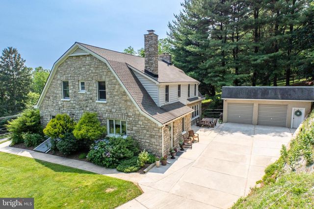 727 W BALTIMORE PIKE, Kennett Square, PA 19348