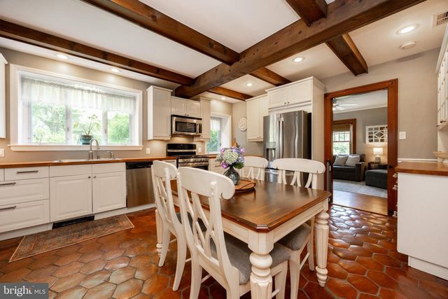 727 W BALTIMORE PIKE, Kennett Square, PA 19348