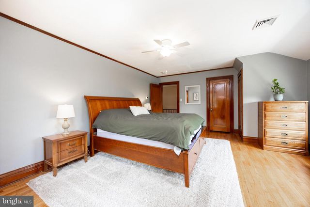 727 W BALTIMORE PIKE, Kennett Square, PA 19348