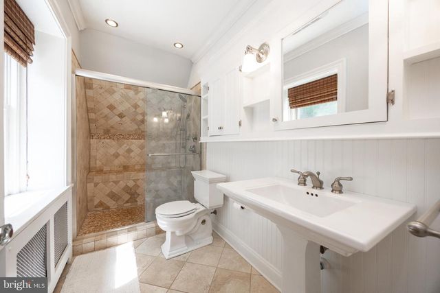 727 W BALTIMORE PIKE, Kennett Square, PA 19348