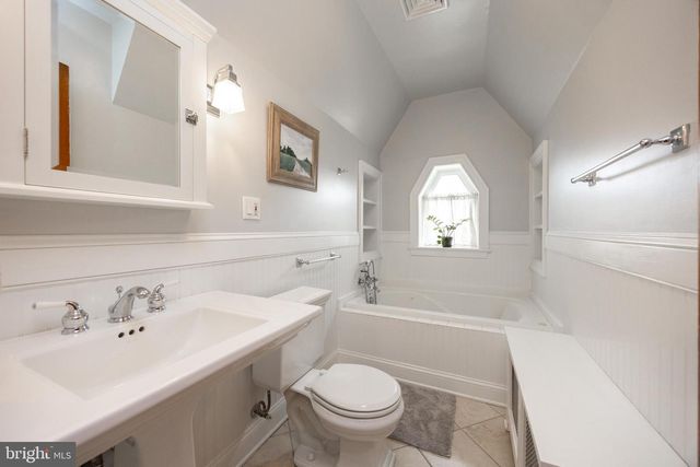 727 W BALTIMORE PIKE, Kennett Square, PA 19348
