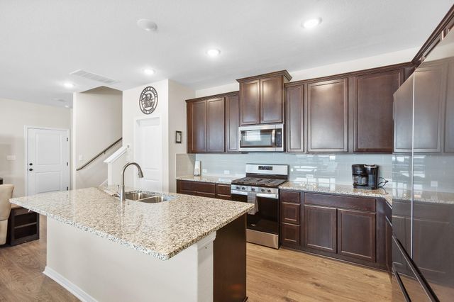 229 Treadwell LN, Kyle, TX 78640