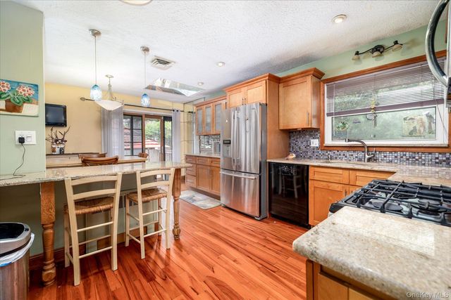 159 W Olive Street, Long Beach, NY 11561
