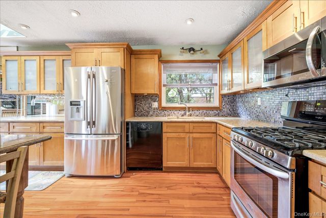 159 W Olive Street, Long Beach, NY 11561